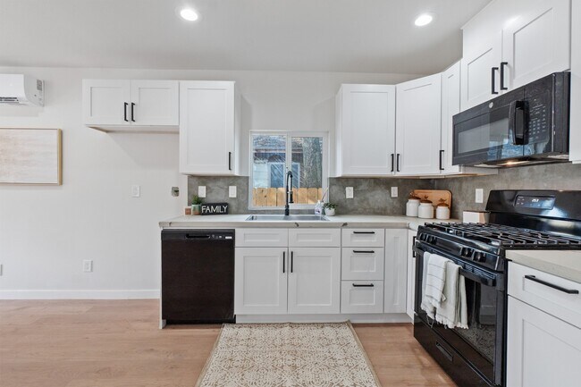 Building Photo - 309 Chipman Ave