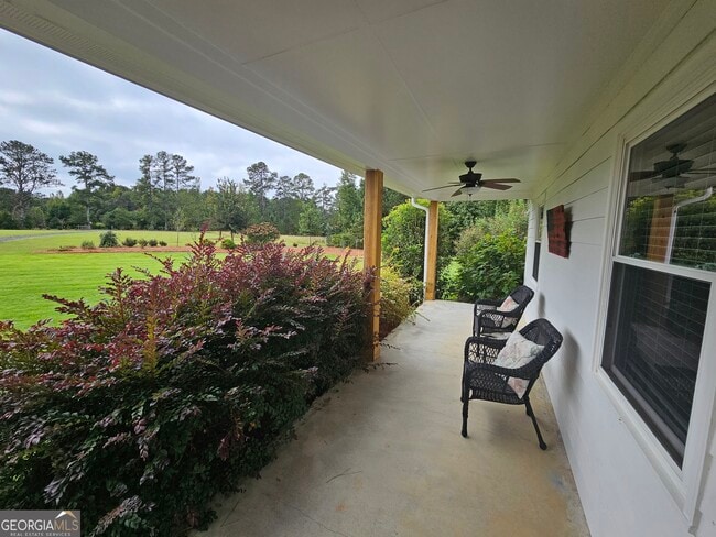 Building Photo - 6090 Strickland Town Rd