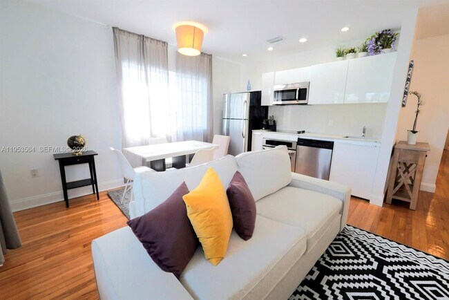 Building Photo - 1410 Euclid Ave