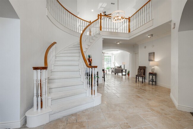 Building Photo - 5534 Honor Dr