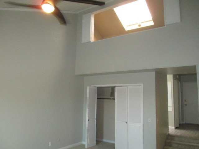 Building Photo - Home in The Bluffs overlooking American River