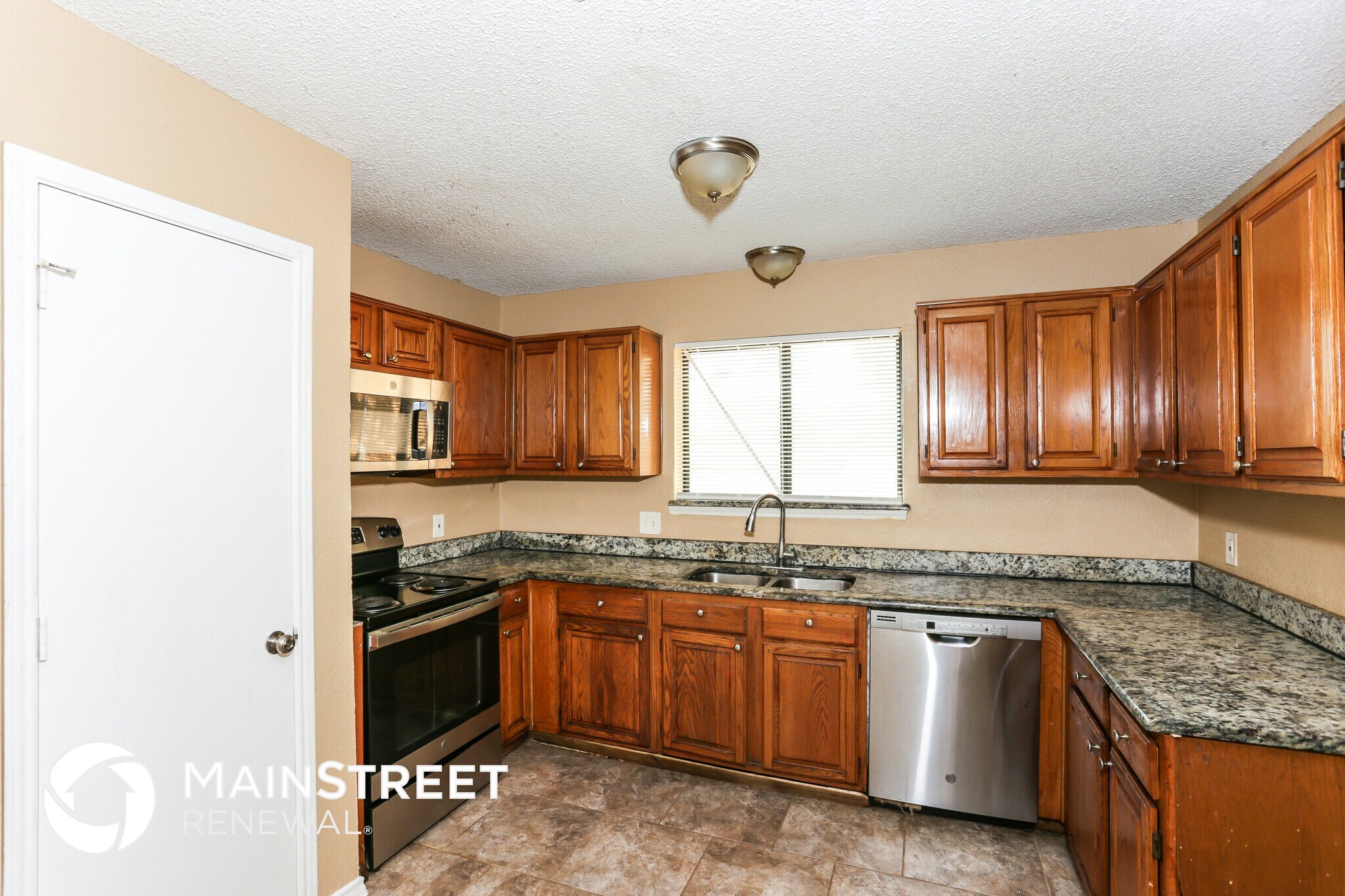 Building Photo - 1632 Hunting Green Dr