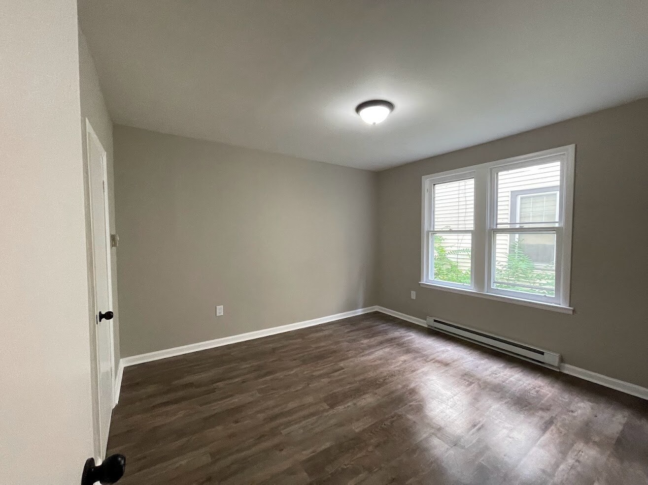 Building Photo - 111 Maffett St