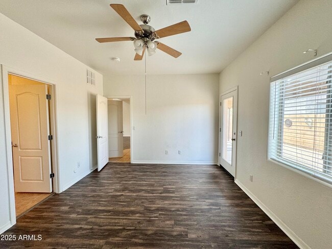 Building Photo - 1838 E Anderson Dr
