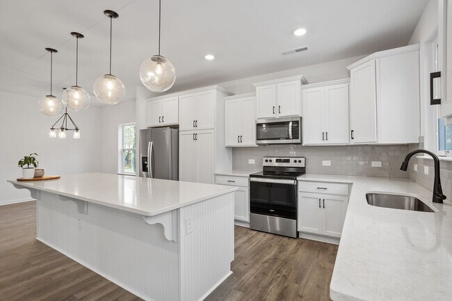 Building Photo - New Build Rental Home at Lake Royal!