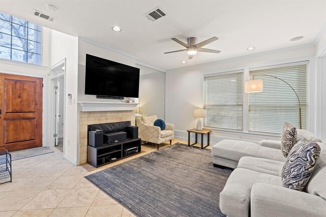 Building Photo - 3203 Tom Green St