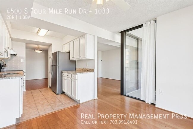Building Photo - 4500 S Four Mile Run Dr