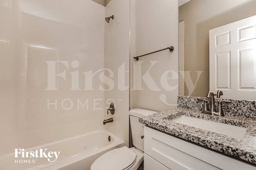 Building Photo - 1282 Amelia Ave SW