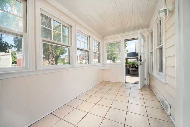 Covered front porch - 1119 Lafayette Ave