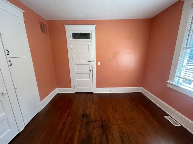 Building Photo - 2427 Sulton St