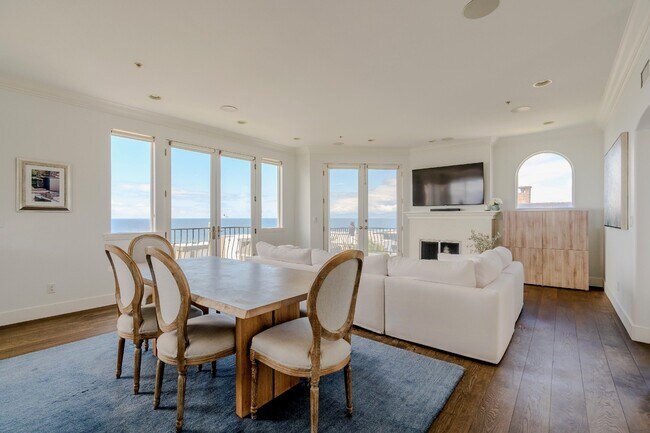 Building Photo - 300 19th St