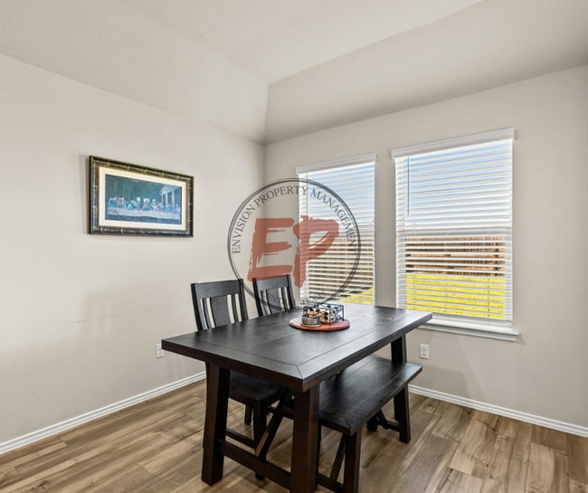 Building Photo - 7209 Llano Dr