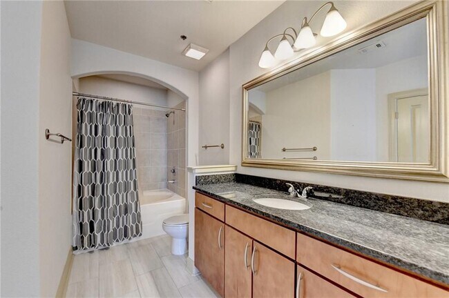 Building Photo - 3445 Stratford Rd NE