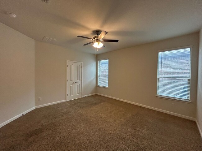 Building Photo - Fort Worth Texas Homes For Rent "Eagle Mou...