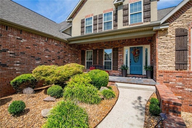 Building Photo - 1706 NW Autumn Ave