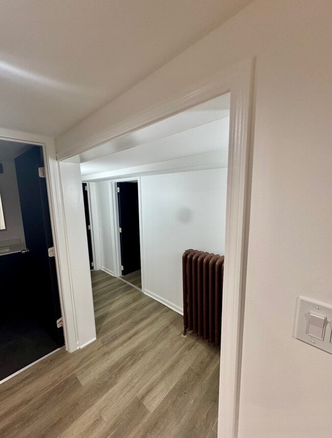 Building Photo - 5510 N Spaulding Ave