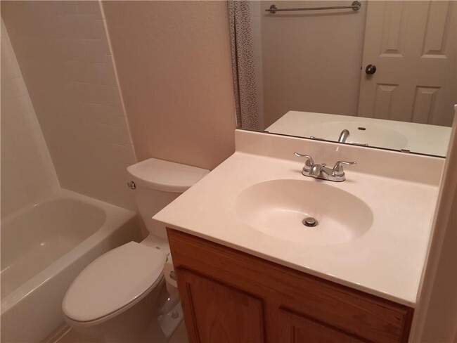 Building Photo - 3725 Castle Rock Dr