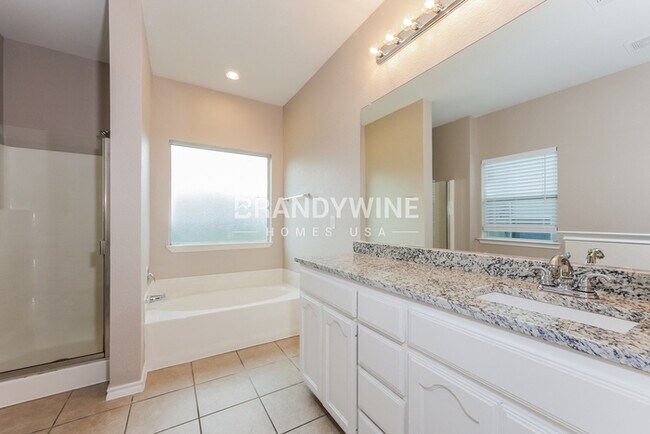 Building Photo - 14105 Silkwood Dr