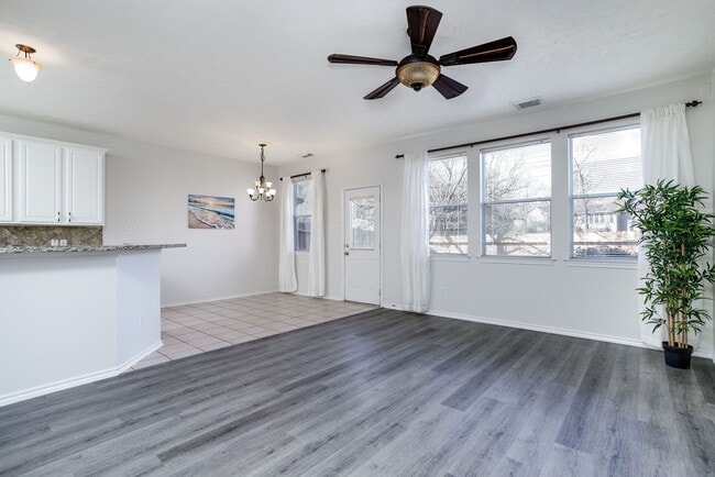 Building Photo - 63 Summer Haze Cir