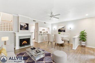 Building Photo - 33 Silverwind