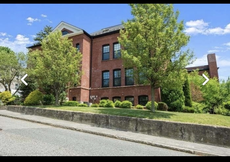 Building Photo - 28 Adams St