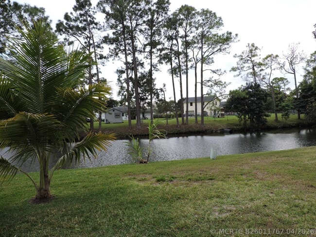 Building Photo - 166 Sparrow Dr