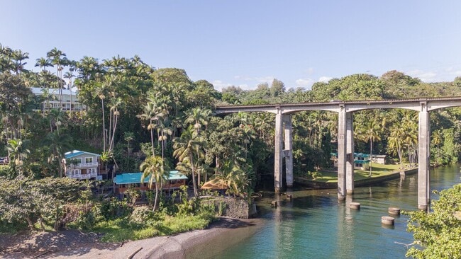 Building Photo - Oceanfront Estate: The Honolii Hale