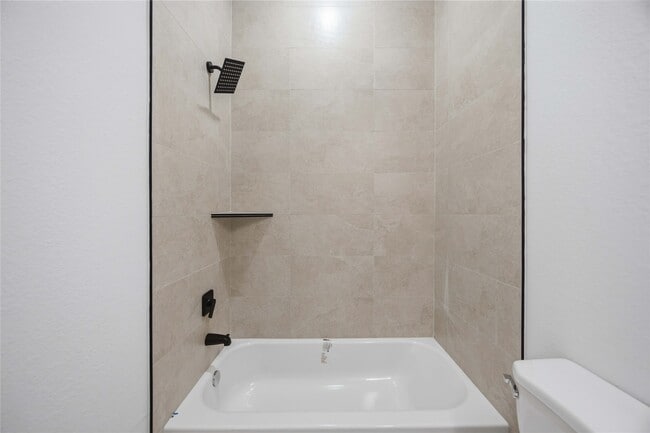 Building Photo - 9019 Comal St