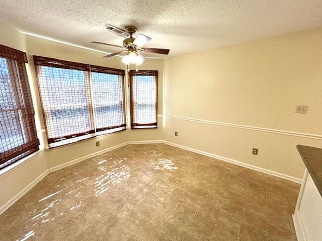 Building Photo - Beautiful Home for Rent in the Heart of Madison