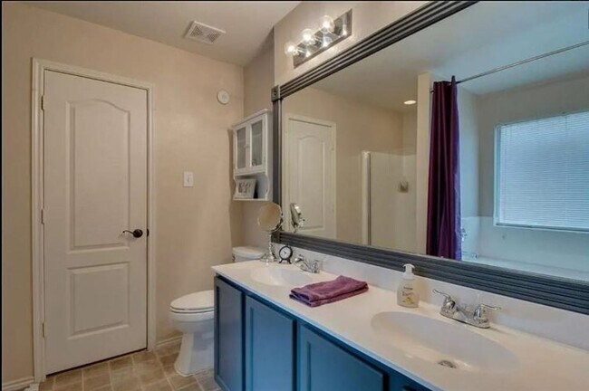 Building Photo - For Rent: Beautiful 3 Bedroom Home in Red Oak, TX!