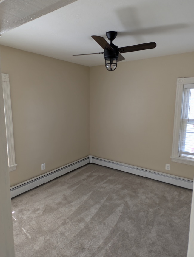 Building Photo - 5 Aldrich St