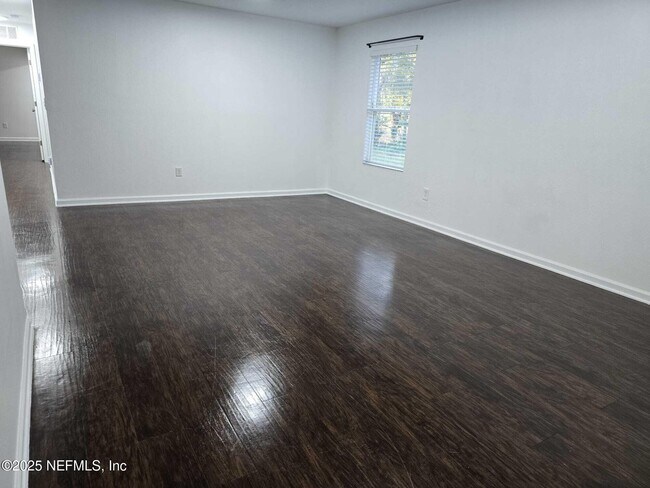 Building Photo - 9124 Adams Ave