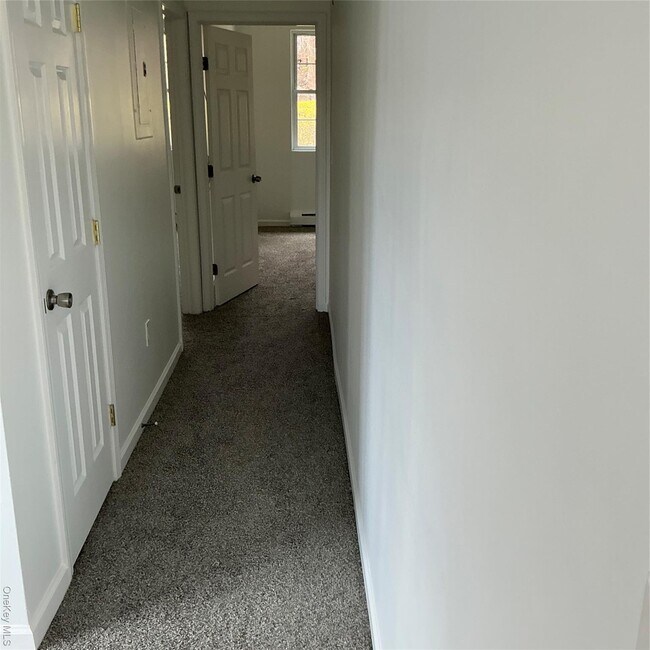 Building Photo - 63 Pipetown Hill Rd