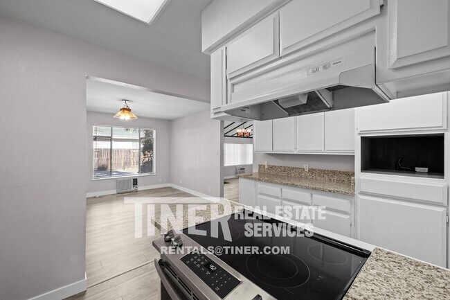 Building Photo - 7851 Winding Way