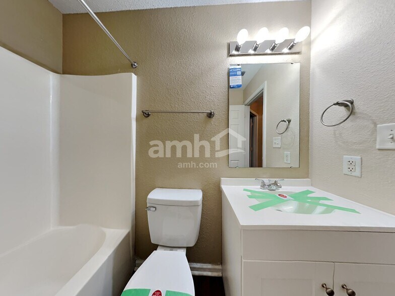 Building Photo - 2725 Mingo Ct