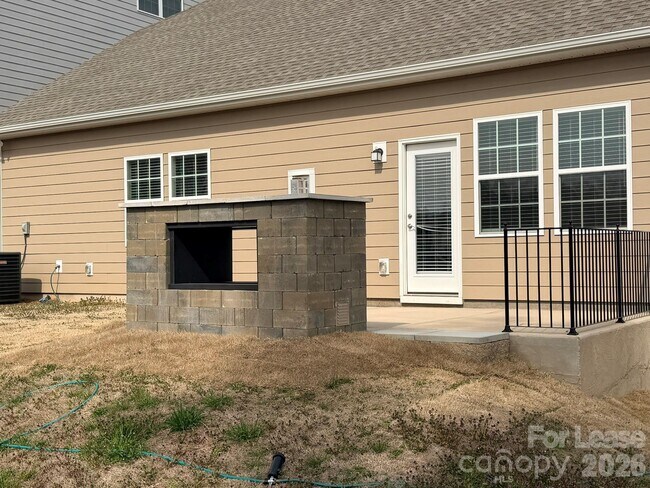 Building Photo - 1406 Caracara Ct