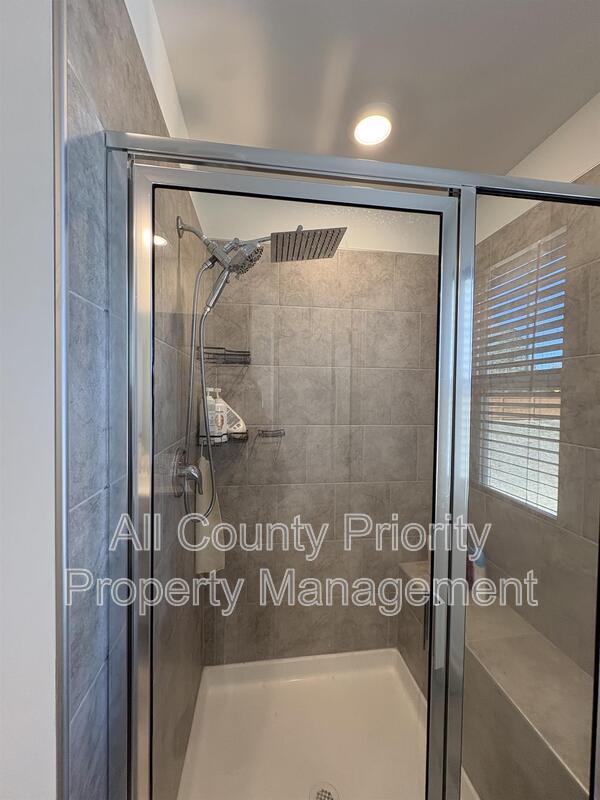 Building Photo - 154 S Finley Lndg Pkwy