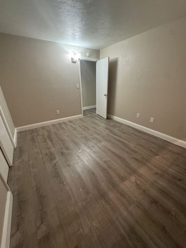 Building Photo - Affordable 2 bedroom apartment