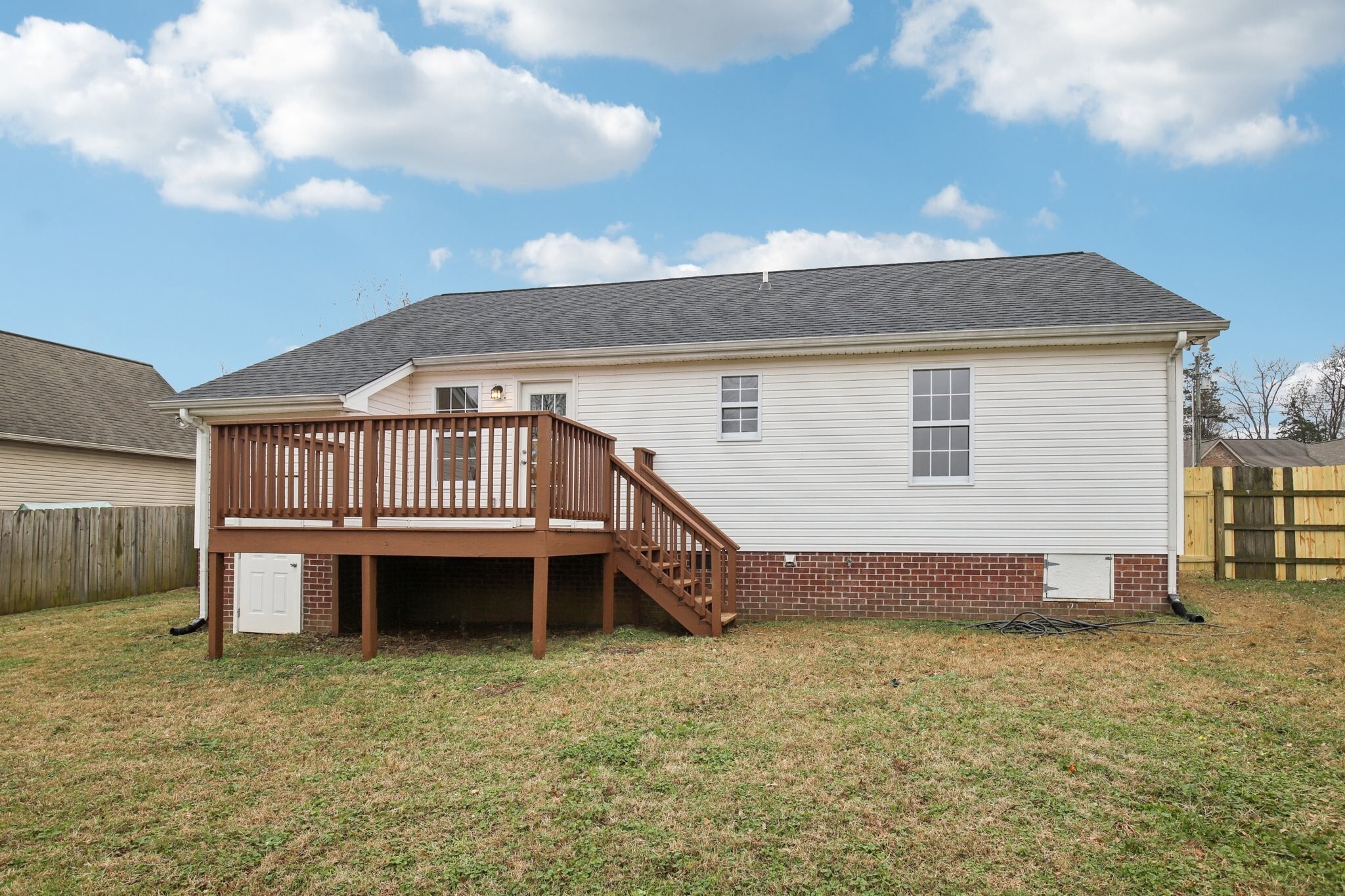 Building Photo - 205 Christine Dr