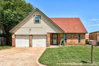 Building Photo - 5 bed 2 bath home in Moore,OK