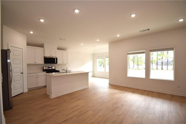 Building Photo - 379 Florida Ave