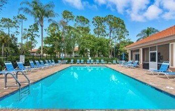 Building Photo - 280 Robin Hood Cir