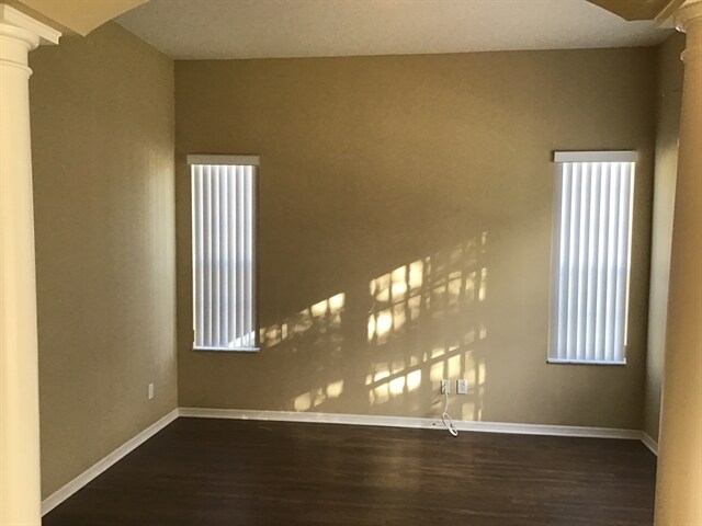 Building Photo - 10016 Caroline Park Dr