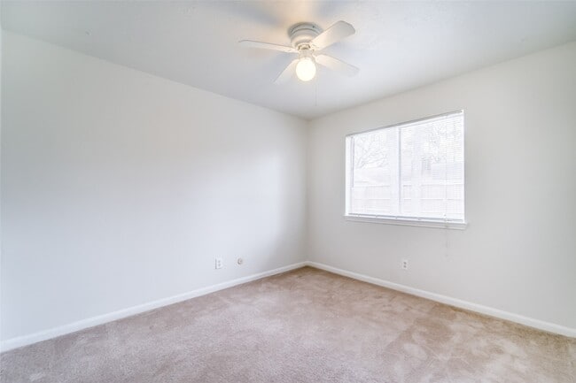 Building Photo - 15114 Forest Lodge Dr