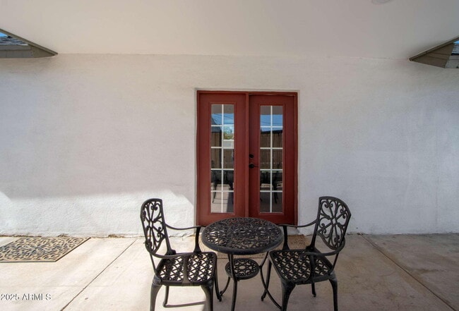 Building Photo - 1503 W Garden St