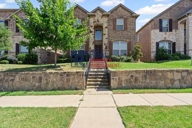 Primary Photo - Modern 4-Bed Home in Prime Location