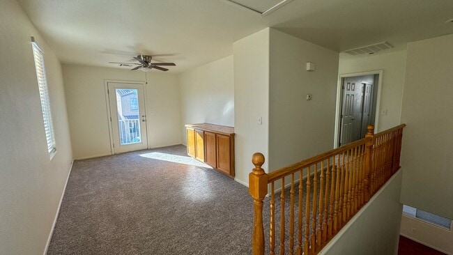 Building Photo - 3 bed, 2.5 bath, 1,746 sq ft home in southwest Las Vegas