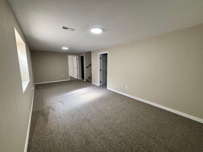 Building Photo - Move in Special- 1/2 off the 2nd full month of rent. Renovated 3 Bedroom 2 Bath Home with a Finis...