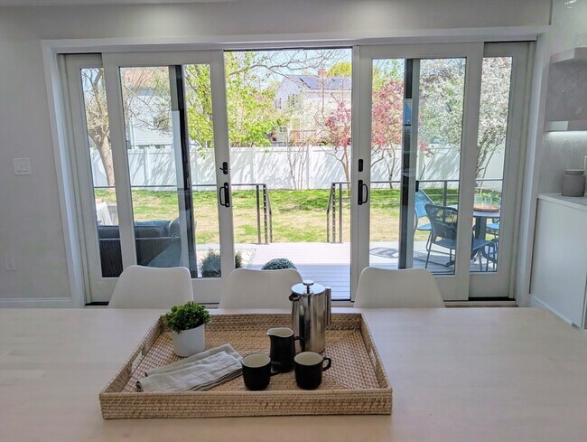 Building Photo - 6 Gordon Rd