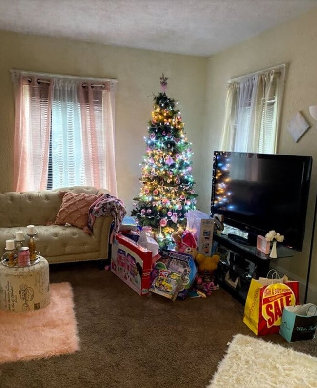 Building Photo - 1801 3rd St SE